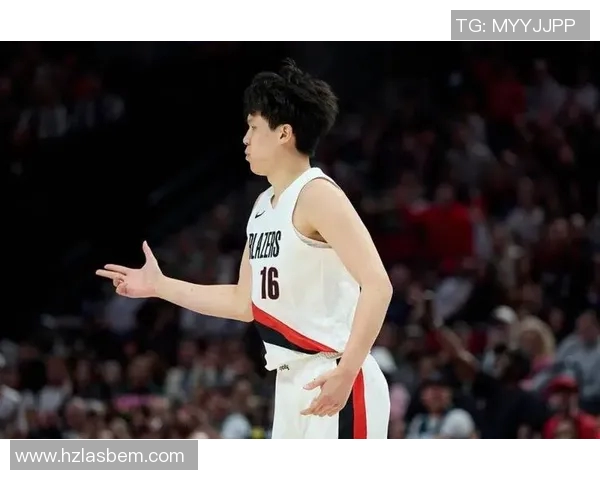 球队主持人有人说杨瀚森像世界屋脊 但后者被选之后很久才来NBA