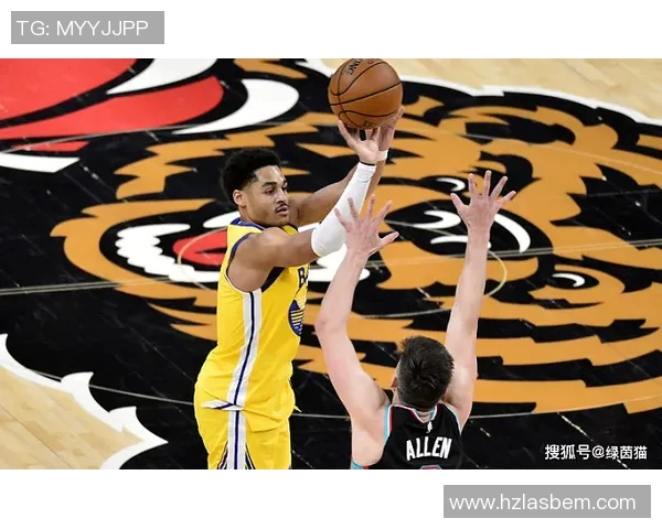 灰熊美女记者怒喷追梦:在球场上犯罪然后继续蹦跶?一点不新奇! 灰熊美女记者怒喷追梦:在球场上犯罪然后继续蹦跶?一点不新奇!