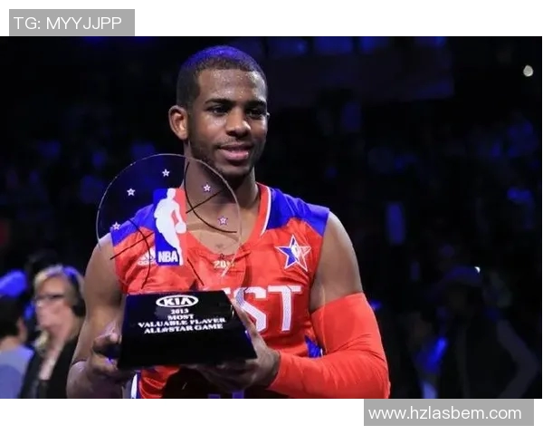 队记：快船今日免费向球迷发放保罗“空接之城”时期的球衣