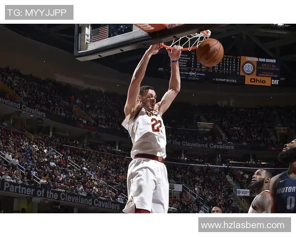 离谱!本赛季德拉蒙德命中15记三分球 和他扣篮数一致 离谱!本赛季德拉蒙德命中15记三分球 和他扣篮数一致